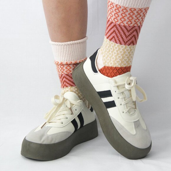 Essen White and Black, Platform Germany Army Sneakers, Trendy & Comfortable - Picture 2 of 7